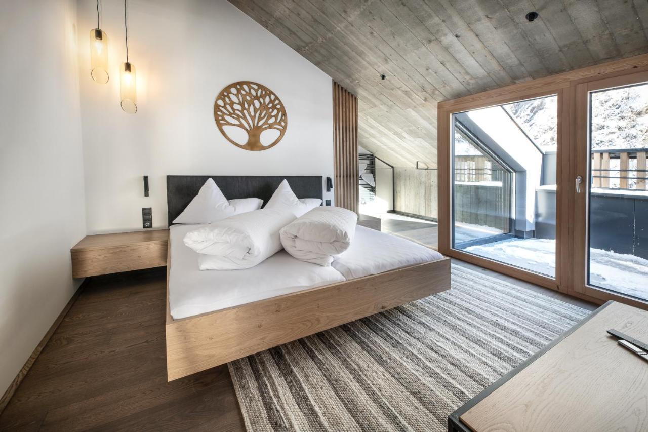 Glanz & Glory Appartements Laengenfeld ภายนอก รูปภาพ