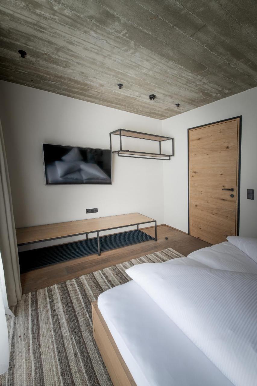 Glanz & Glory Appartements Laengenfeld ภายนอก รูปภาพ