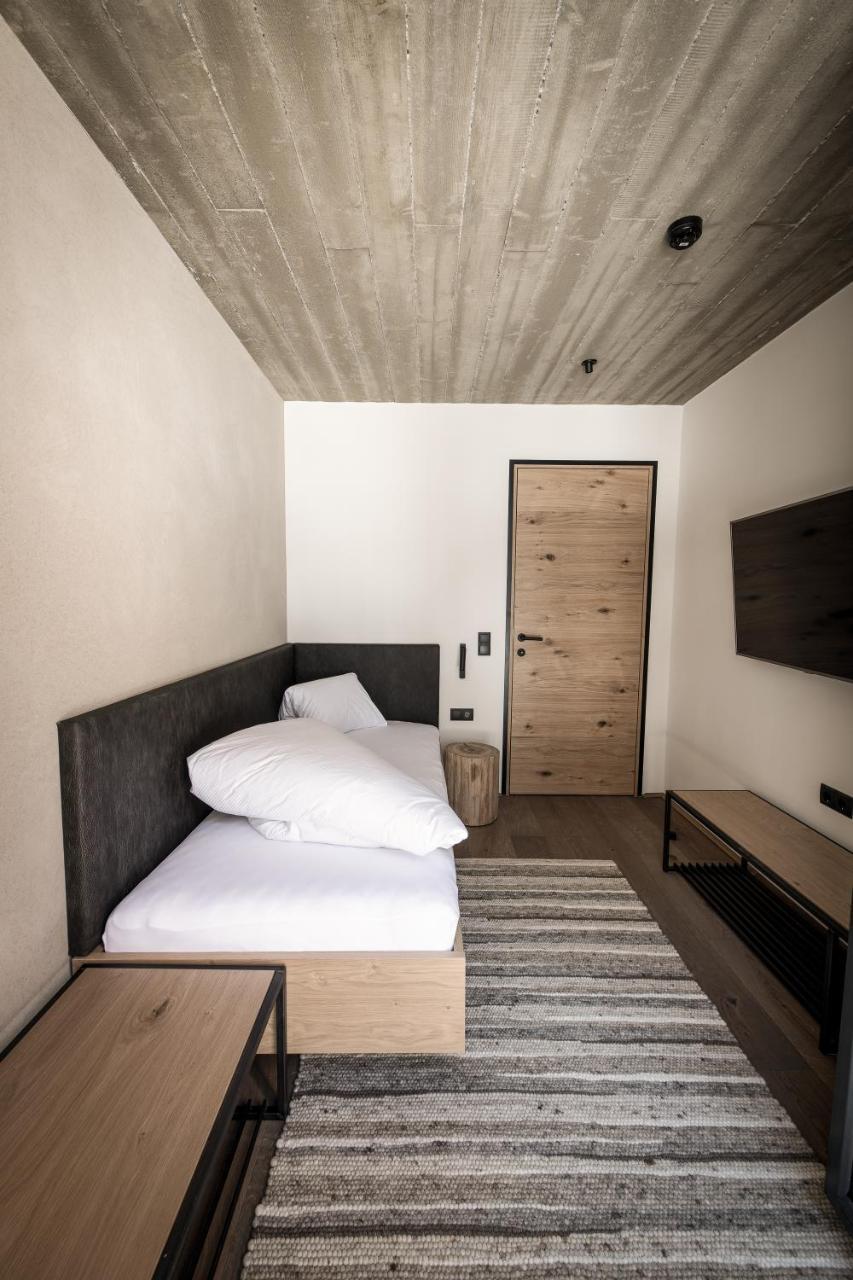 Glanz & Glory Appartements Laengenfeld ภายนอก รูปภาพ