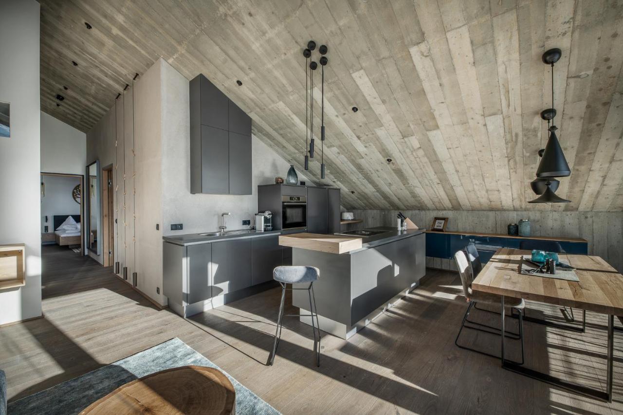 Glanz & Glory Appartements Laengenfeld ภายนอก รูปภาพ