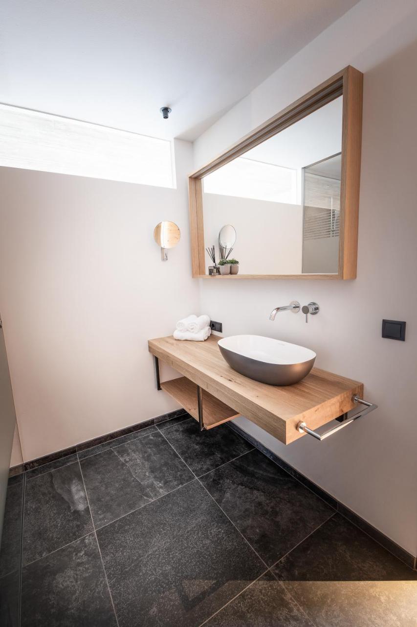 Glanz & Glory Appartements Laengenfeld ภายนอก รูปภาพ