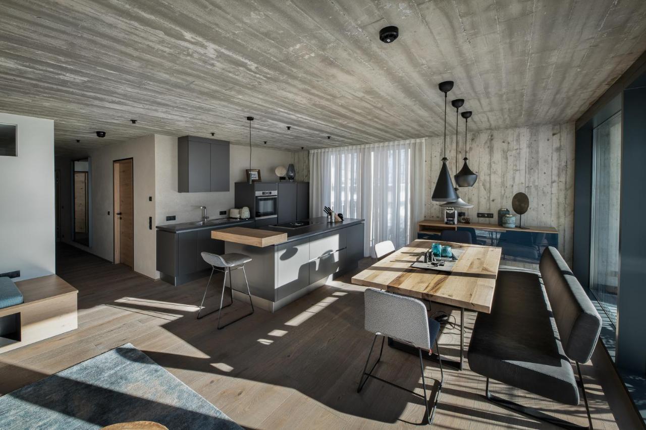 Glanz & Glory Appartements Laengenfeld ภายนอก รูปภาพ