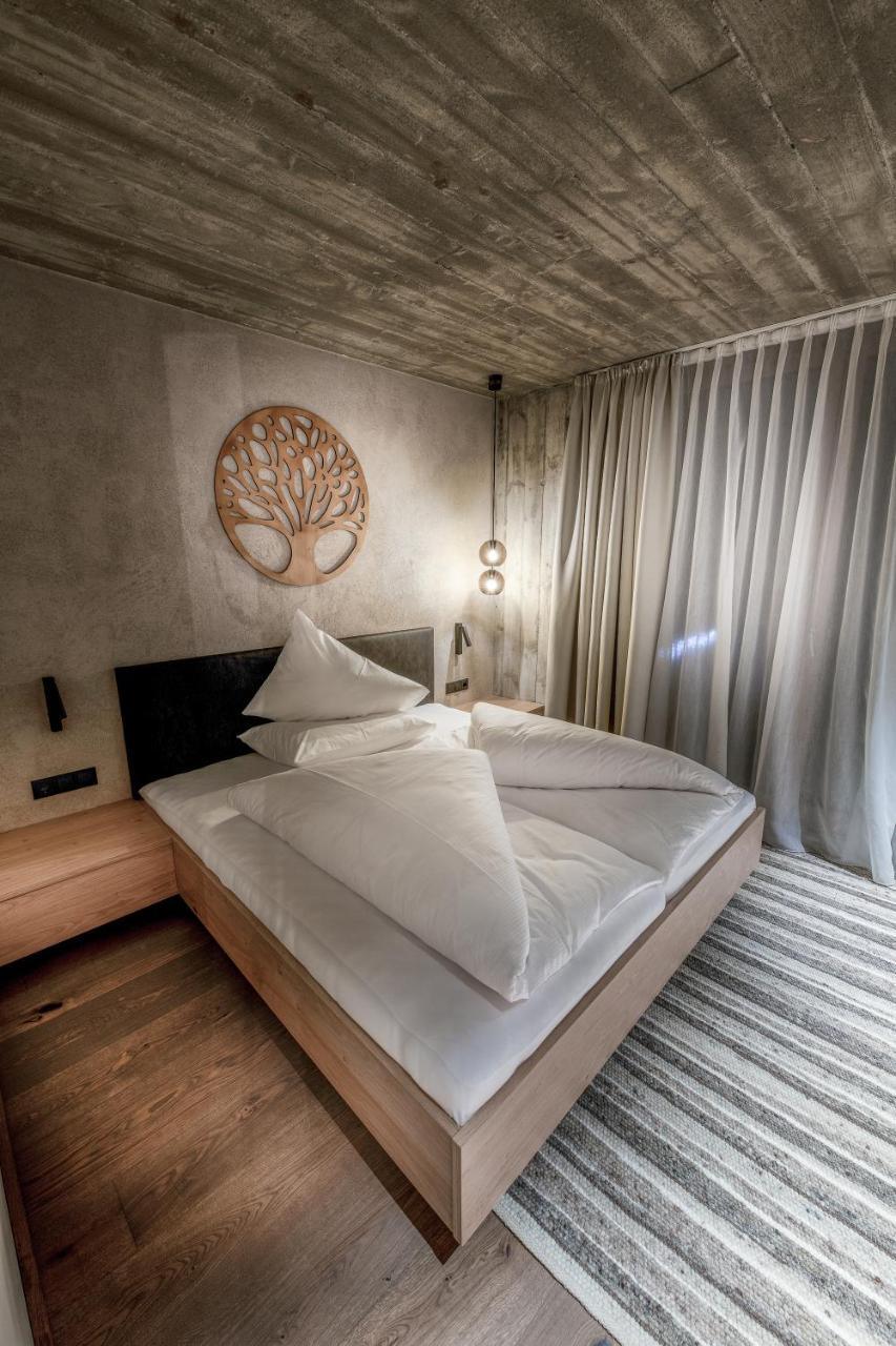 Glanz & Glory Appartements Laengenfeld ภายนอก รูปภาพ