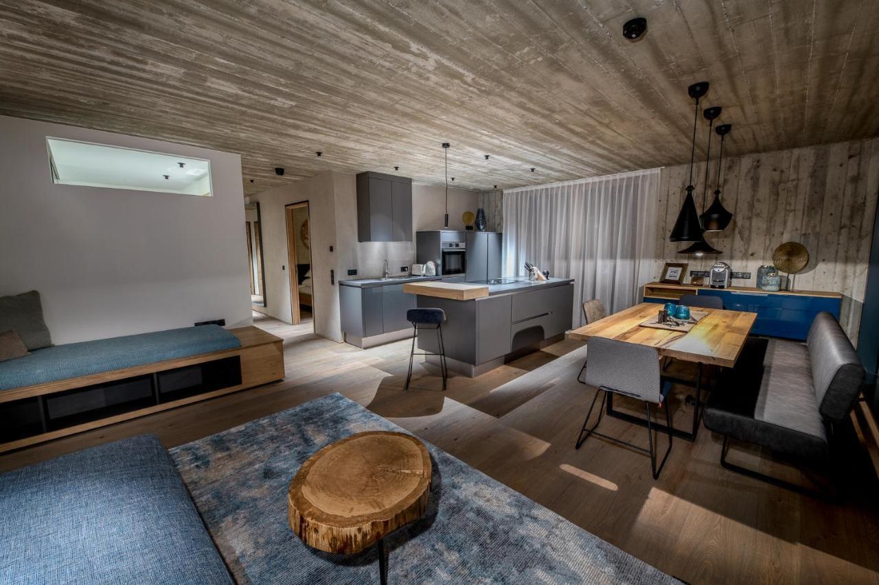 Glanz & Glory Appartements Laengenfeld ภายนอก รูปภาพ